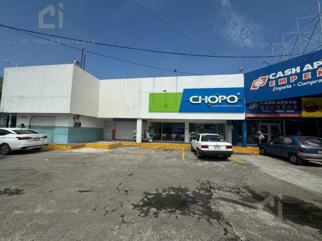 Local comercial en renta en Veracruz Ubicaci?n estrat?gica cerca de bancos y servicios