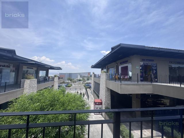 Local Comercial en Renta en Zibat? | Frente a Universidad An?huac | Planta Alta