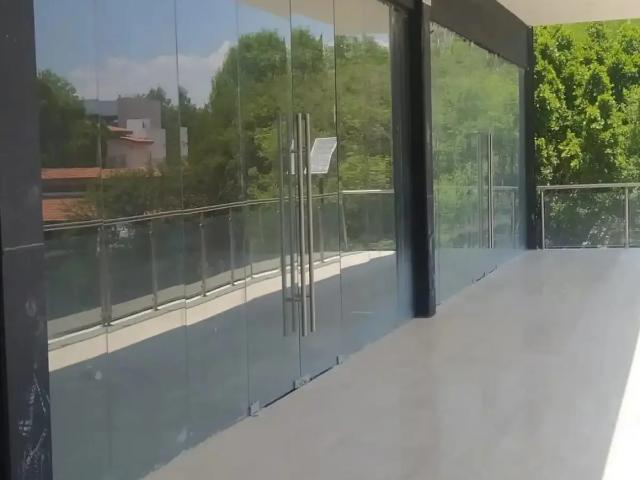 LOCAL COMERCIAL EN RENTA EL CAMPANARIO LA RESERVA QUERETARO