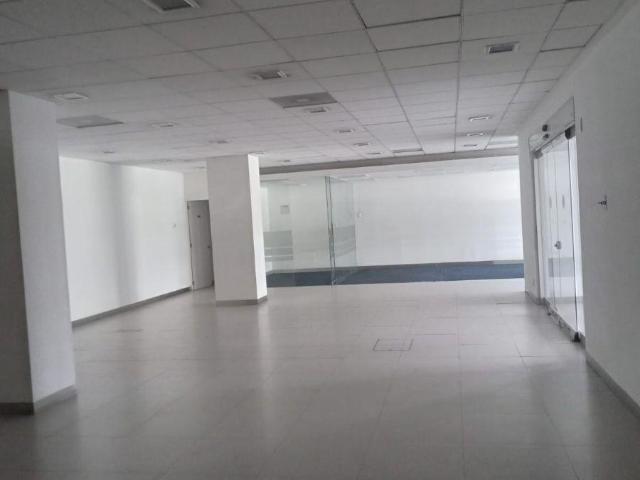LOCAL COMERCIAL EN RENTA EL SANTUARIO IZTAPALAPA ?Gran visibilidad!
