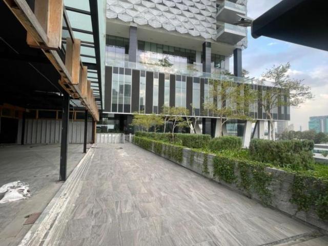 LOCAL COMERCIAL EN RENTA LOBBY 33