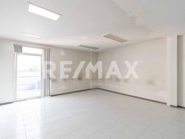 Local Comercial en Renta – Las Águilas