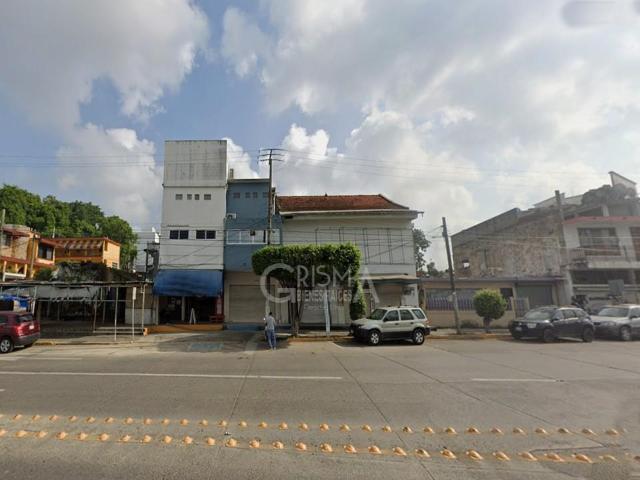 LOCAL COMERCIAL EN RENTA SOBRE AVENIDA PRINCIPAL BLVD INDEPENDENCIA