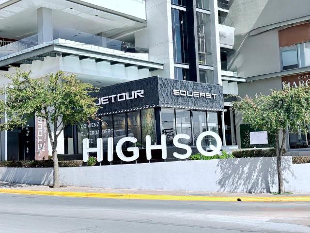 LOCAL COMERCIAL EN RENTA Plaza Highsq