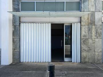 Local Comercial en Renta Plaza Steren Playa del Carmen | Planta Baja