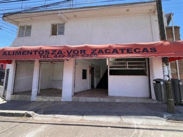 LOCAL COMERCIAL EN RENTA PROLONGACIÓN BERNARDO QUINTANA