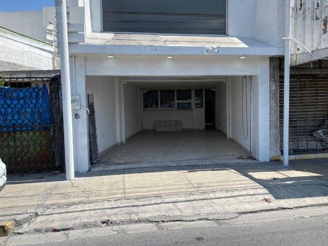LOCAL COMERCIAL EN VENTA AV. EUGENIO GARZA SADA, MONTERREY, N.L