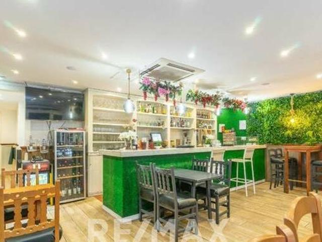 Local Comercial en venta avenida de Galicia Oviedo