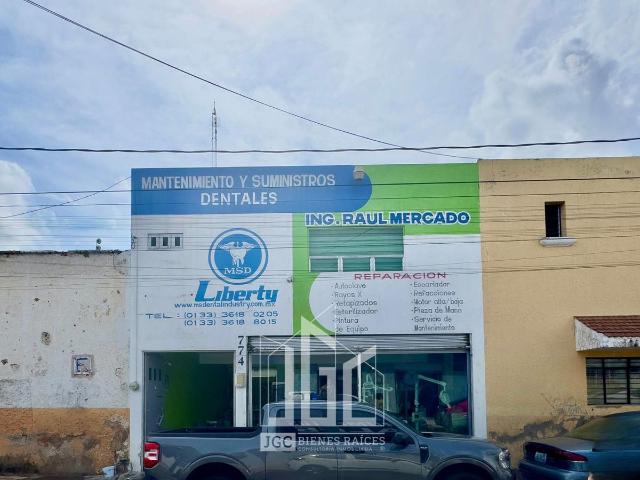 LOCAL COMERCIAL EN VENTA EN CENTRO M?DICO