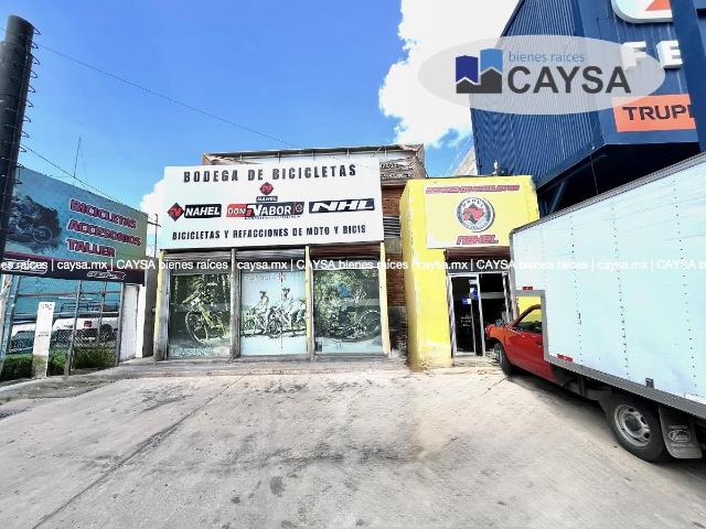 LOCAL COMERCIAL EN VENTA en Av. Vallarta
