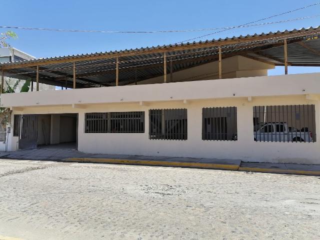 Local Comercial en Venta en Las Jarretaderas, Nayarit 650 m2 Construcción excelente ubicación a 100 m de Blvd. Nuevo Nayarit | Commercial Property for Sale in Las Jarretaderas, Nayarit 650 m2 6,997 sq. ft. of Construction Excellent Location, 100 m 328 ft. from Blvd. Nuevo Nayarit