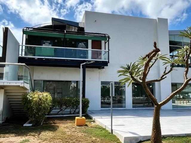 Local Comercial en Venta en Plaza Solare Canc?n | 400 m? con Terraza Frente a la Plaza de Toros