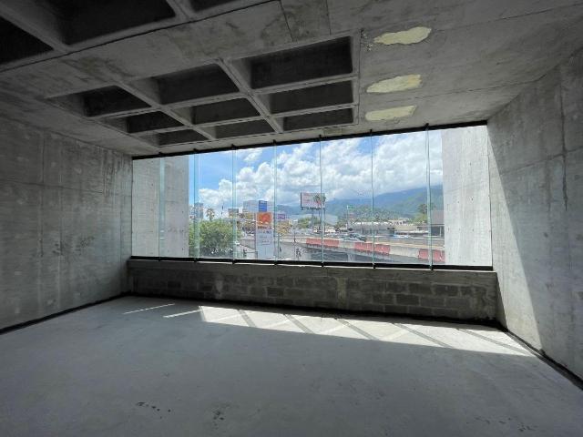 LOCAL COMERCIAL EN VENTA EN ZONA T?C