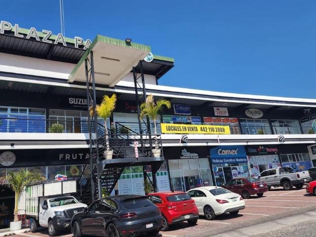 Local Comercial en venta y renta en El Refugio