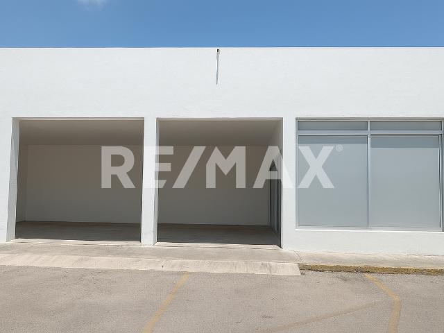 Local comercial sobre avenida
