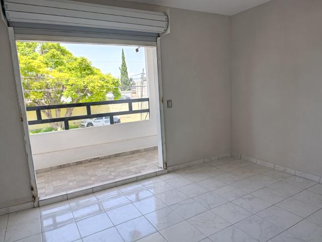 Local comercial sobre avenida en San Martín Azcatepec Tecámac 2