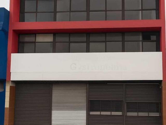 Local comercial sobre F?lix U. G?mez