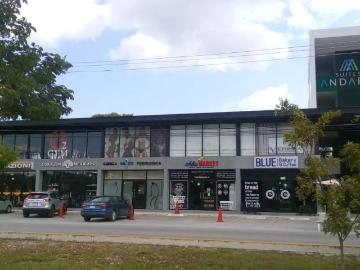 Local comercial super ubicado / Well located commercial space