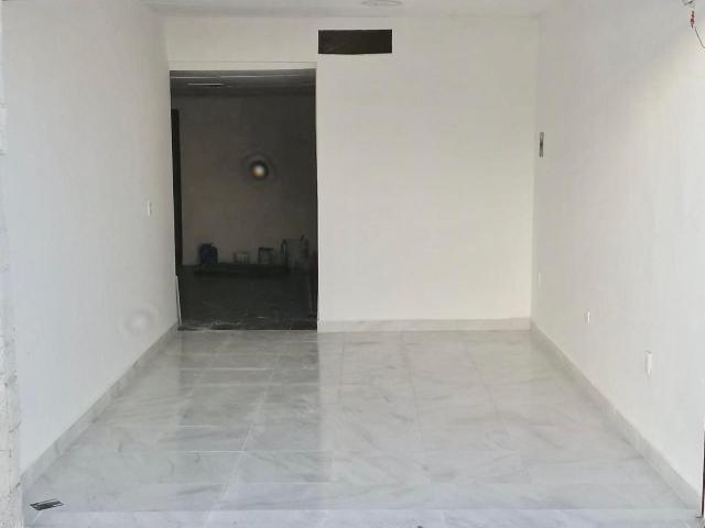 Local Comercial por Calle 12