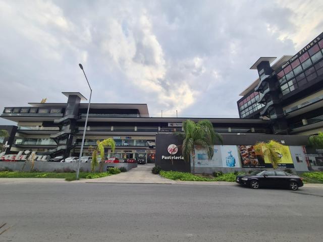 LOCAL COMERCIAL RENTA PLAZA MALIBU, CUMBRES DEL SOL, GARCIA NL