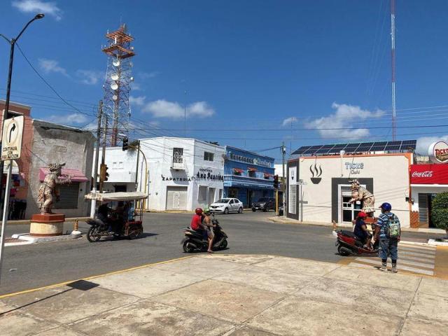 Local Comercial Ticul frente plaza principal