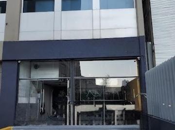 Local Comercial u Oficina en Santa Fe a pie de calle