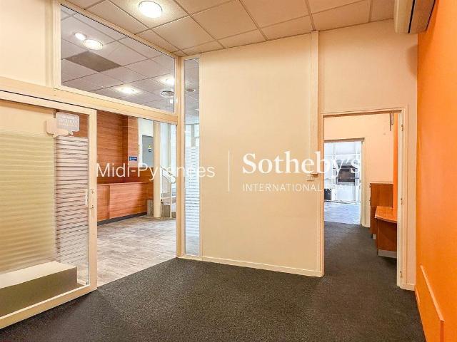 Local Commercial Bureaux 317M2 317m² Toulouse