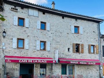 Local commercial bar avec terrasse et appartement