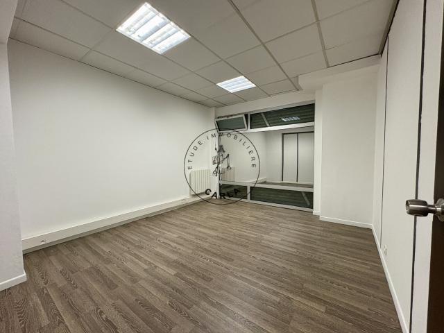 Local commercial de 154,4m2 modulable Gerland