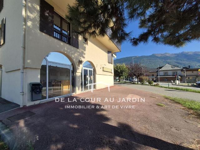 Local Commercial Gilly Sur Isere 130m² Gilly sur Isère