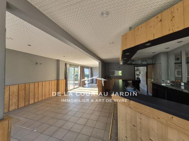 Local Commercial Gilly Sur Isere 130m² Gilly sur Isère