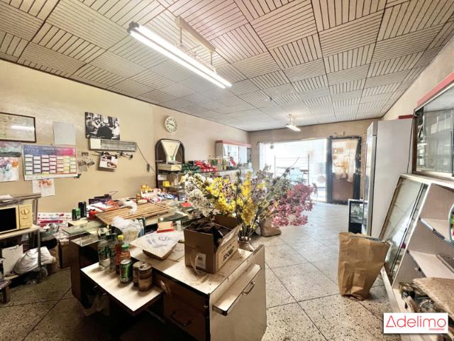 Local commercial + logement à créer dans son integralité