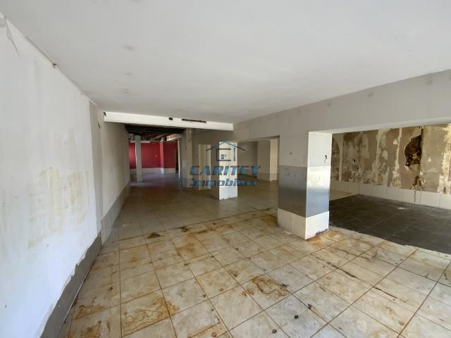 LOCAL COMMERCIAL 177m2 A RENOVER AU CENTRE VILLE à MELISEY