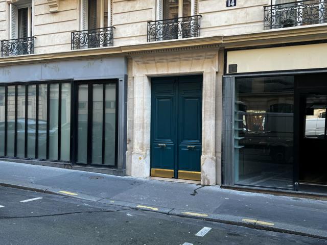 Local commercial 1 pièce 32 m²