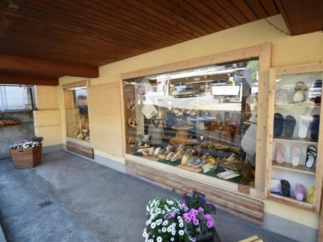 Local commercial 67 m2 à Leysin