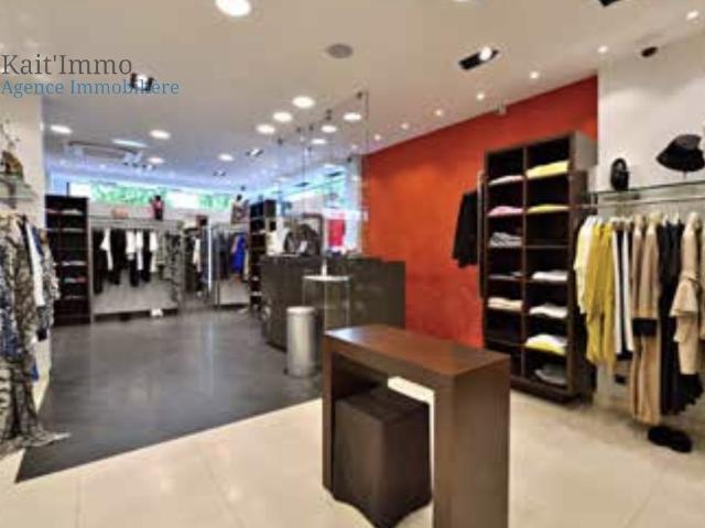 Local Commerciale + Penthouse en plein cœur de la zone du Li. 850m² Terville