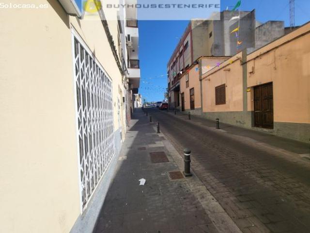 Local convertido en piso, 80 m2 SÓLO PARA INVERSIÓN /RENTABILIDAD, ya que está