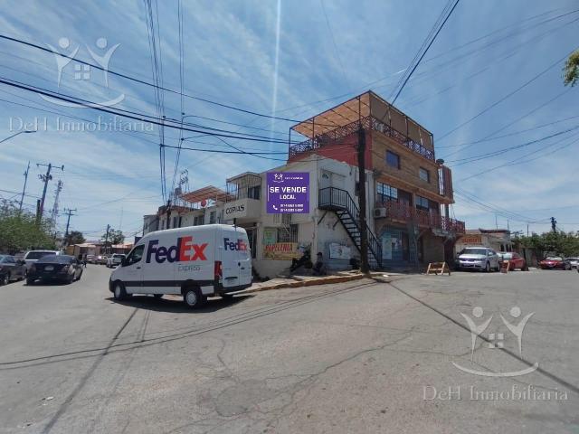 Local con Departamento en Venta enfrente del Hospital Morelos