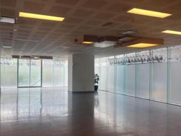 Local con Terraza Renta A Pie de Calle en Corporativo Benito Juarez 844m2