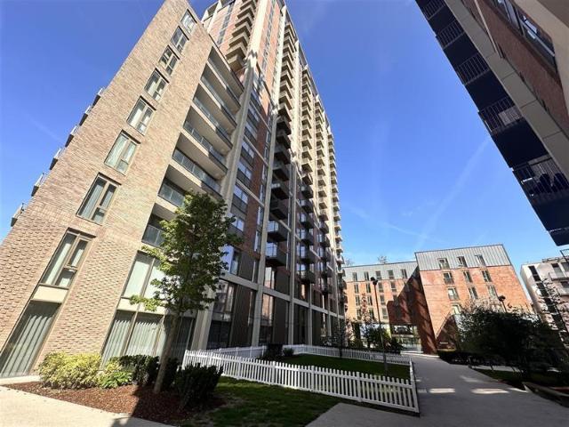 Local Crescent, The Crescent, Salford