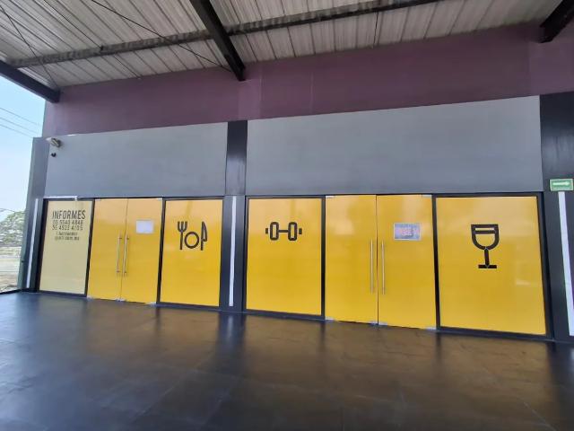 LOCAL DE 175M2 MAS TERRAZA DE 67.32M2 EN PLAZA BASICA II CENTRAL DE ABASTOS