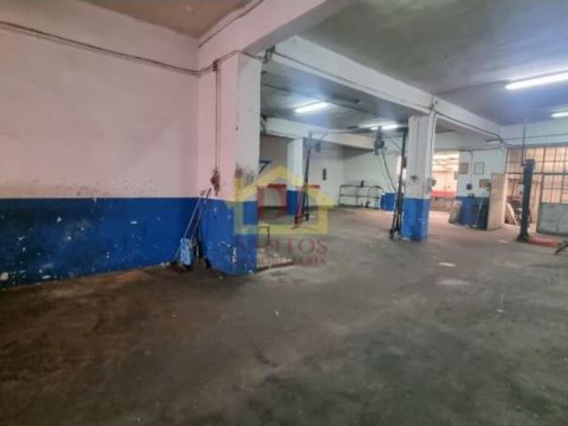 Local de garaje con Vado permanente junto barrio Vidal. Antiguo Taller mecanico