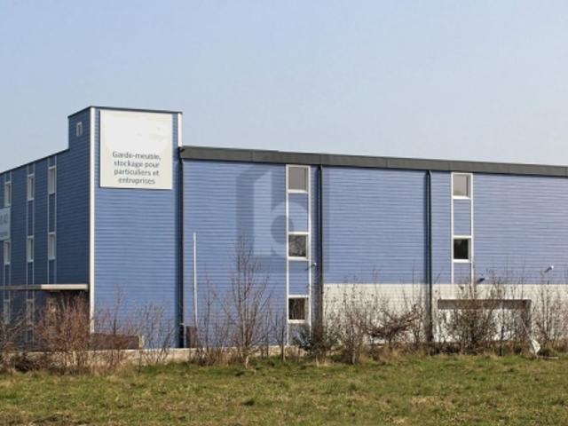 LOCAL DE STOCKAGE PRATIQUE 260