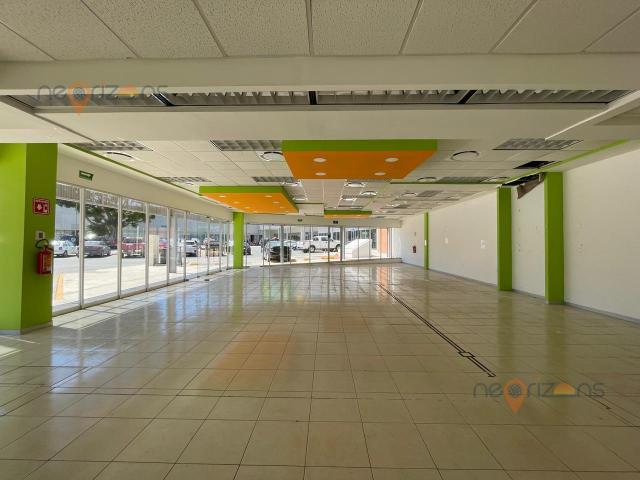Local Dos Frentes en Plaza Comercial Mu?oz Campestre SLP