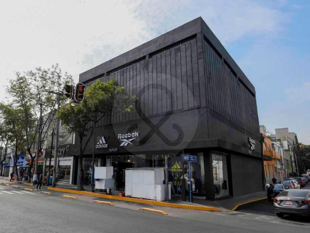 Local en Tacuba