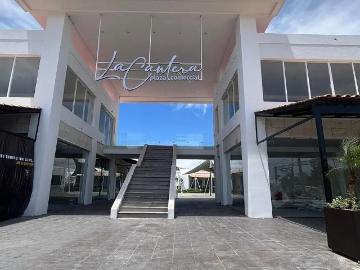 LOCAL EN VENTA AL PONIENTE EN PLAZA LA CANTERA