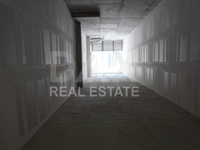 Local en Venta Carretera Nacional, en planta baja, con excelente ubicaci?n, zona La Rioja, Monterrey, N.L