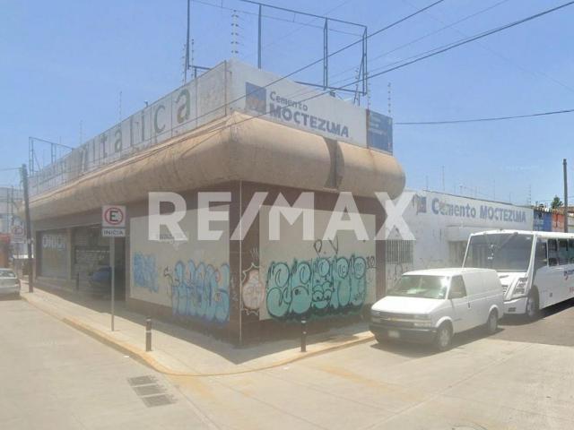 Local en venta en Av. Torres Landa
