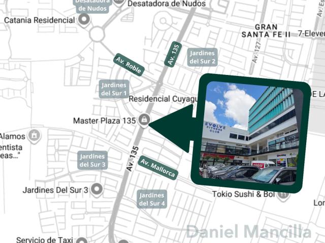 Local en Venta en Canc?n, Pol?gono Sur de Canc?n Av. 135, plaza con alto flujo vehicular