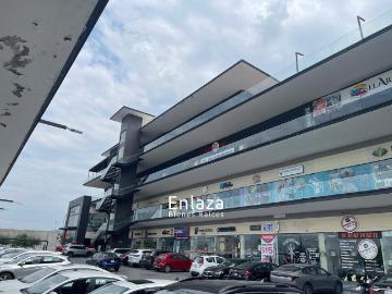Local en Venta en Plaza Malibu Zona Cumbres